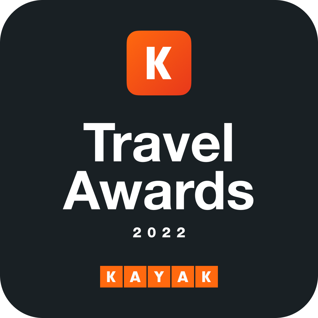 Kayak_DARK_LARGE_TRAVEL_AWARDS
